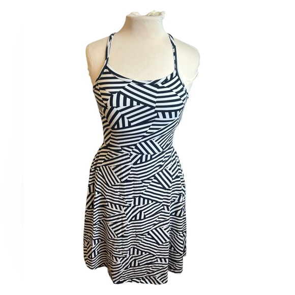 Pact Organic Cotton Fit & Flare Dress - Large - Picture 1 of 6